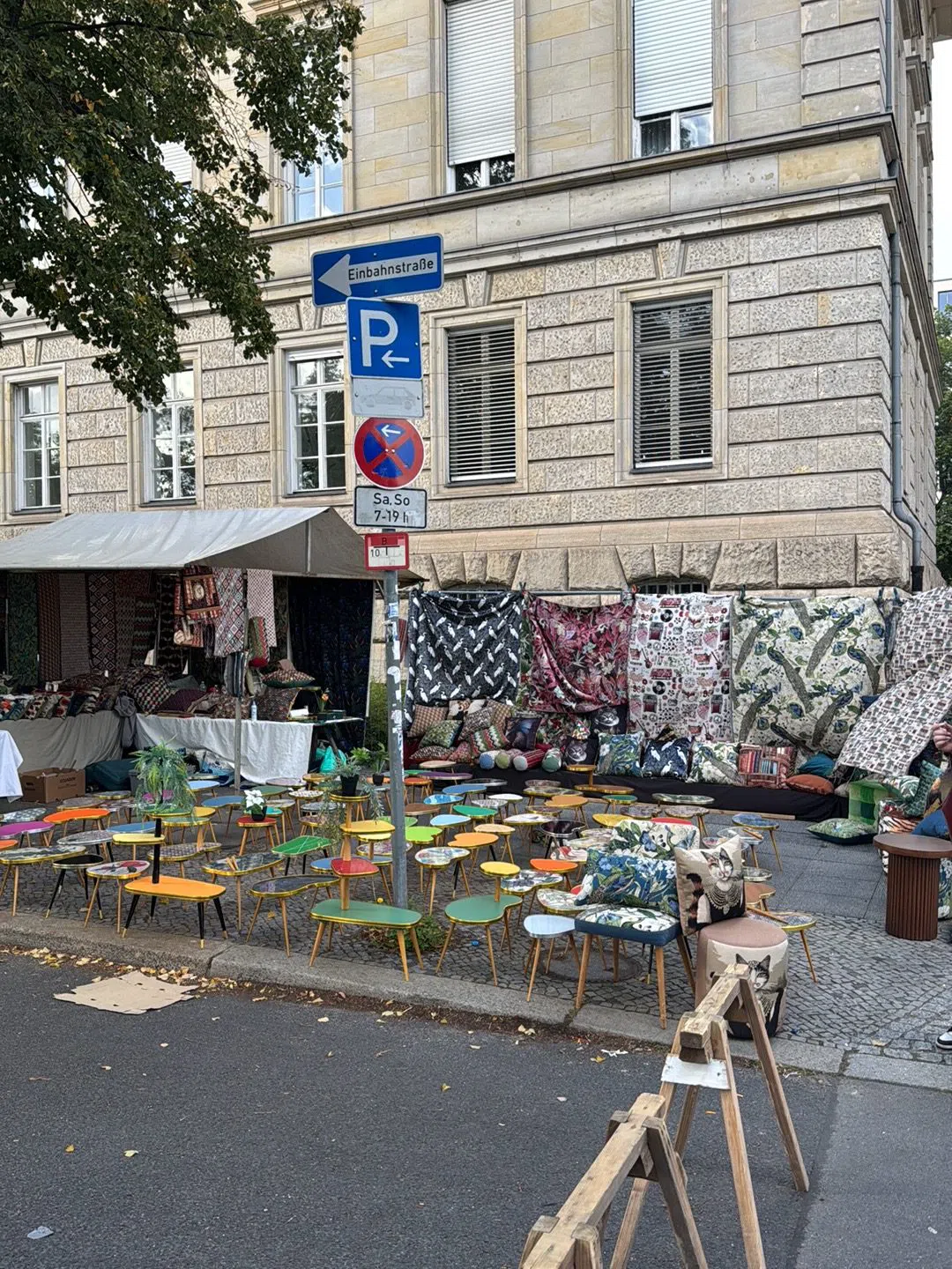 Trödelmarkt Straße des 17. Juni, Berlin