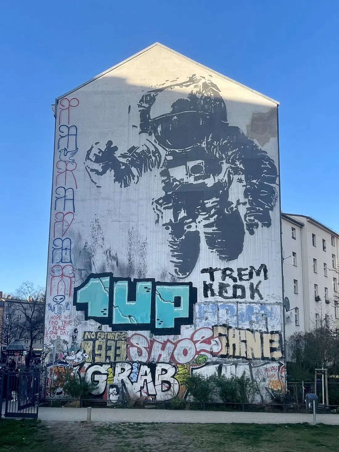 Astronauta / Cosmonauta (Victor Ash), Berlín