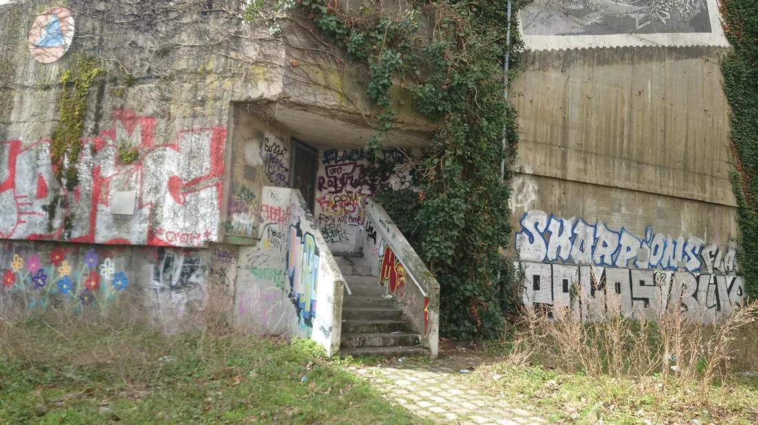 Hochbunker Pallasstraße, Berlin